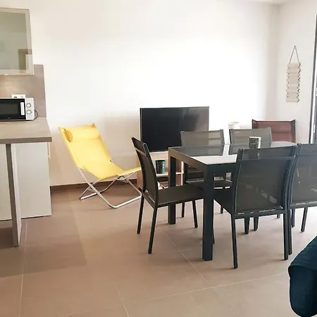 Apartamento Rez De Jardin Dans De Charme ... *