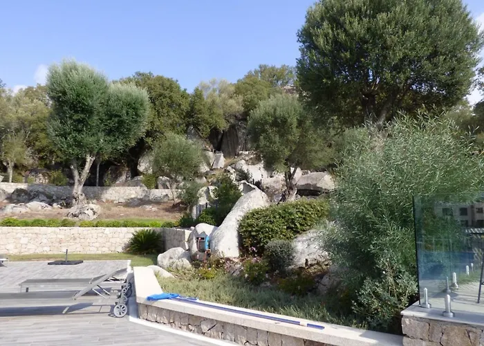 Rez De Jardin Dans De Charme ... ポルトヴェッキオ