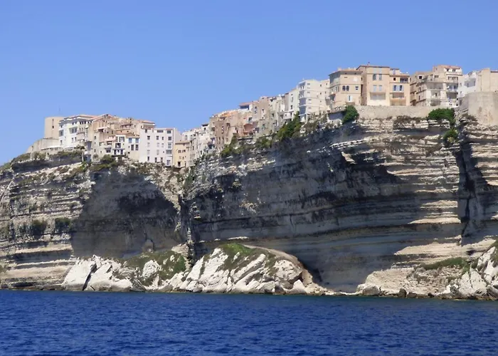 アパート Rez De Jardin Dans De Charme ...